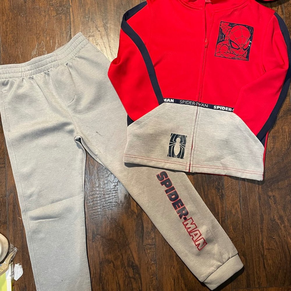 Great Condition Spiderman Sweatsuit